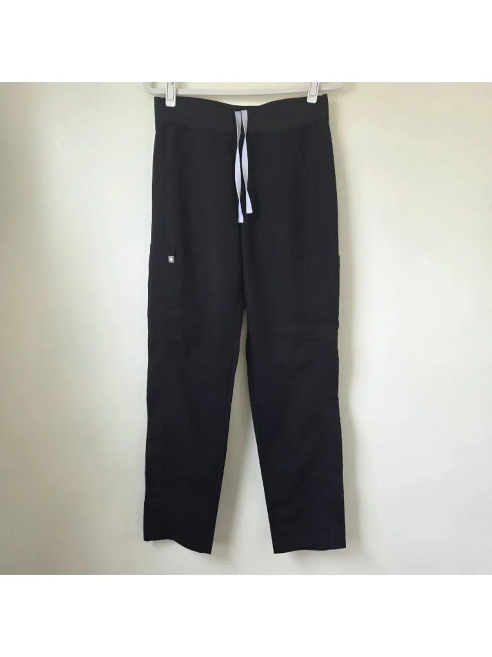 FIGS Men's Black Axim Cargo Scrub Pants Size Small